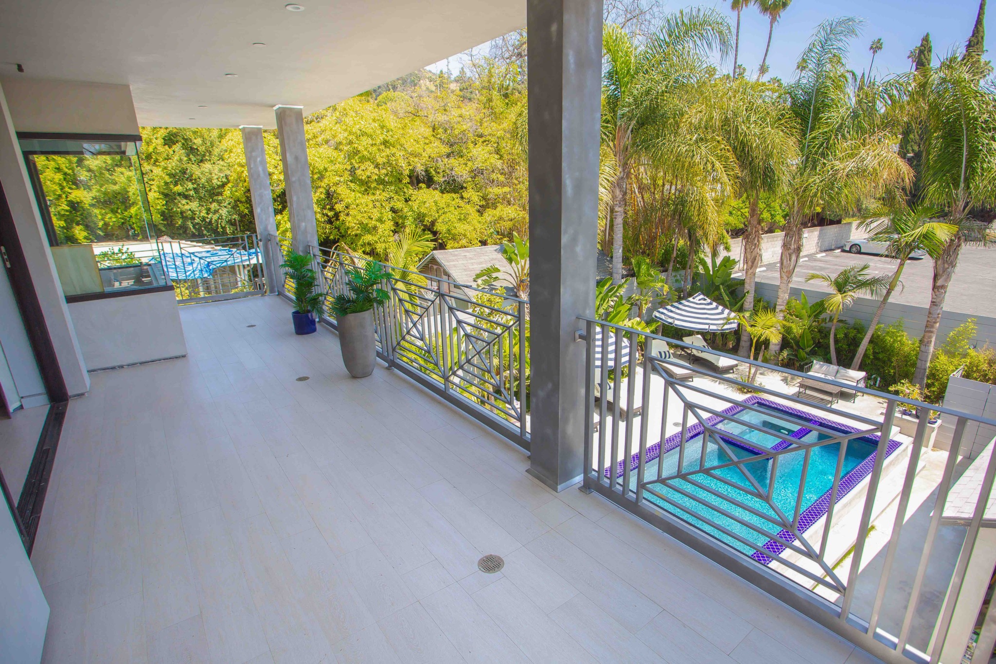 General Contractor in Surfside